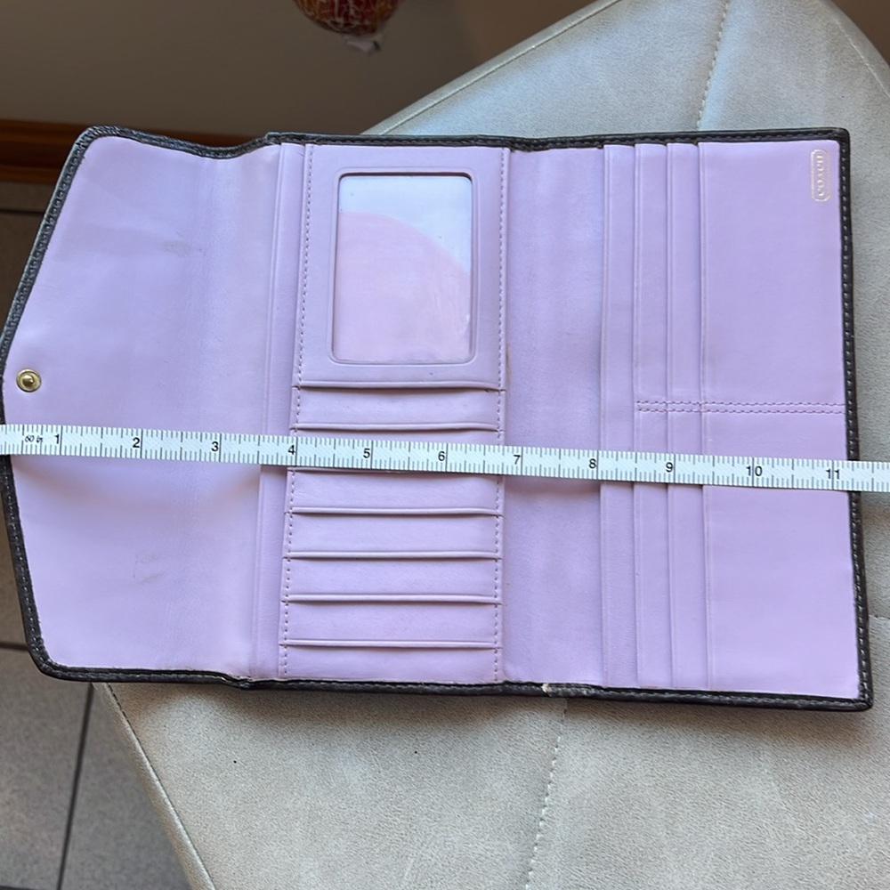 EUC COACH WALLET - Picture 11 of 11